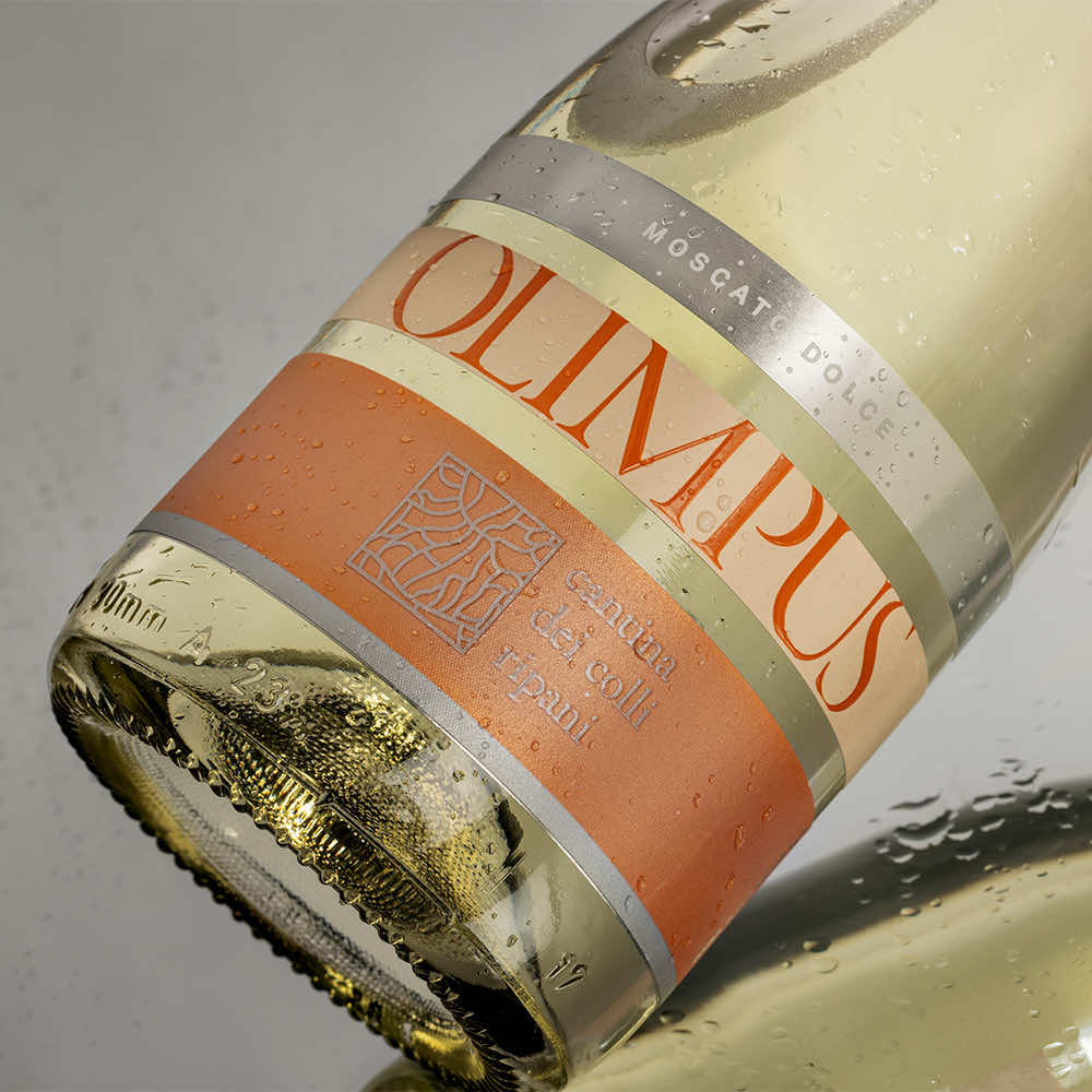 Olimpus - Moscato Spumante Dolce